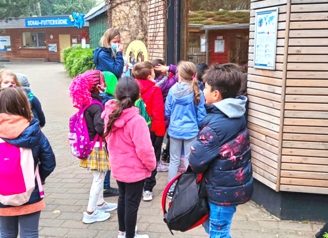 Besuch des Tierparks der 1. Klasse der Gertrudisschule Bochum Wattenscheid