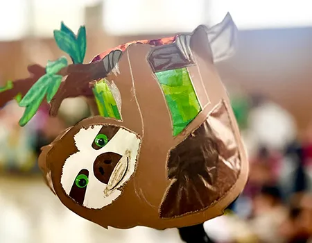 Selbstgebastelte Faultier-Laterne